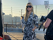 46-летняя модель показала интимное фото с мужем