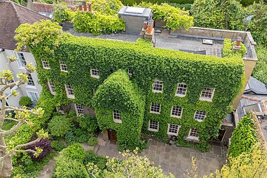 На продажу выставили бывший дом Стинга