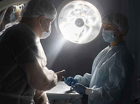 Врачи обнаружили в кишке у россиянки опухоль размером с новорожденного