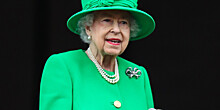 Спасибо, Ваше Величество: британские СМИ вышли в траурном оформлении после смерти Елизаветы II