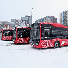 Глава Прикамья и вице-премьер РФ оценили новые электробусы на дорогах Перми