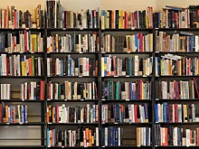 Писатели, издатели и книготорговцы вместе выступили в поддержку индустрии книг