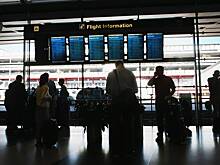 Женщина проникла на территорию аэропорта в США и угнала шаттл