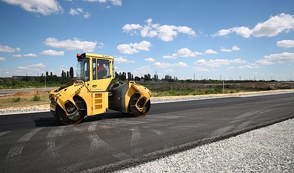 В Волгоградской области в 2022 году отремонтируют 390 км дорог