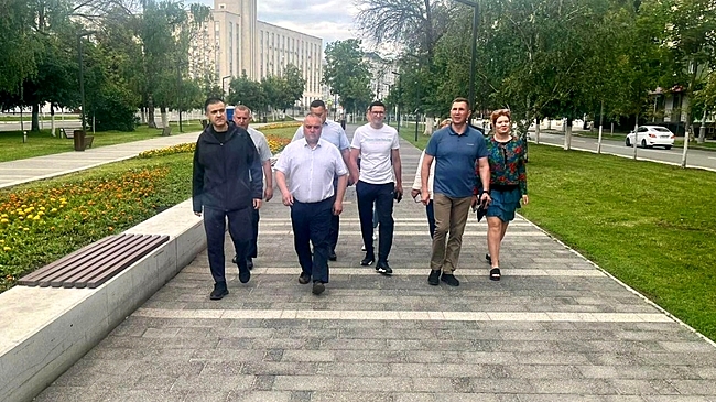 Глава Пензы поблагодарил работников культуры за праздничное настроение в День России и День города, а коммунальщиков — за чистоту
