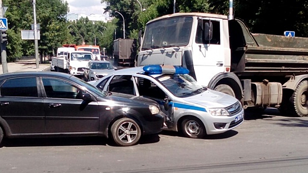 За сутки в Саратовской области сбили двух пешеходов и велосипедиста