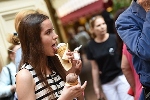 Москвичи съедают порядка 200 тонн мороженого в день