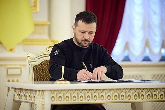 Зеленский разрешил силовикам применять оружие при одном условии