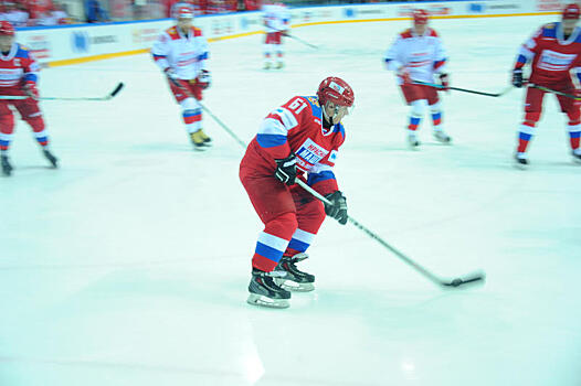 Хоккеисты Плехановского университета выиграли матч в турнире