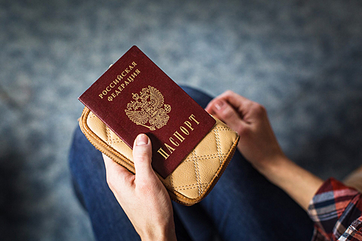 Турист смог пересечь границы 10 стран с российским паспортом