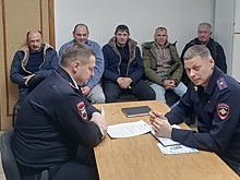 Сотрудники Госавтоинспекции обсудили с перевозчиками района перевозку детских групп