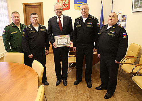 Глава Мурманска награждён грамотой начальника Генштаба Вооружённых Сил России