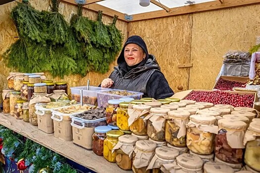 Главная Рождественская ярмарка открылась в центре Новороссийска