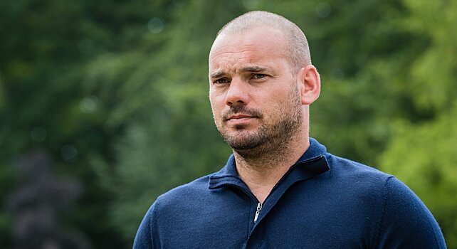 Снейдер встретится с Чеферином, чтобы тот помог ему стать тренером. Уэсли ранее бросил тренерские курсы в Нидерландах