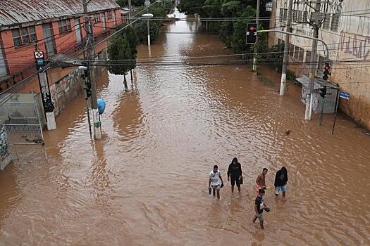 Возросло число жертв наводнения в Бразилии