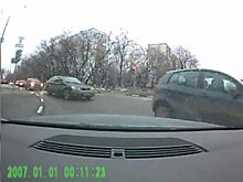 Почему теперь нельзя проскакивать перекресток на мигающий зеленый?