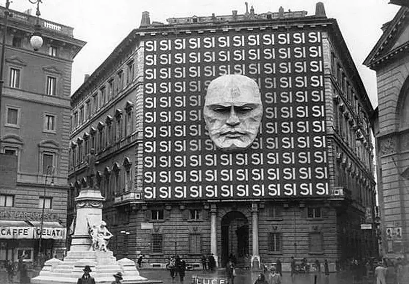 Штаб-квартира Бенито Муссолини и итальянской фашистской партии, 1934 год.