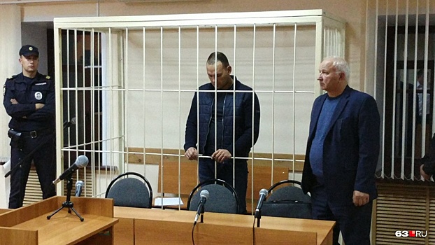 В Самаре суд отказался выпускать на свободу сотрудника ГИБДД, который получал взятку щебнем