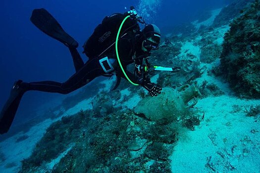 На дне Эгейского моря найдены остатки колоссального древнего корабля