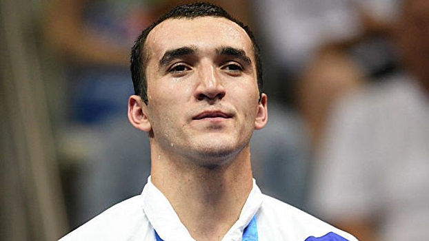 Россиянин Гаджимагомедов вышел в 1/8 финала чемпионата мира по боксу