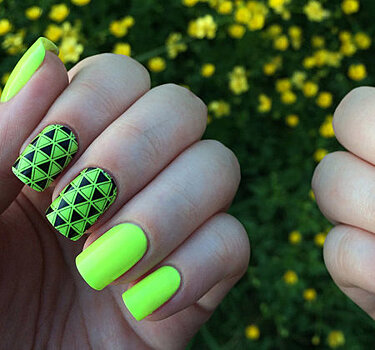 Летний дизайн ногтей 2021