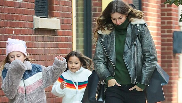 Жизель Бундхен провожает дочь в школу в идеальном базовом наряде