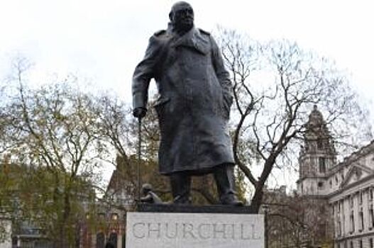 Рустам Минниханов посетил легендарный музей-бункер Уинстона Черчилля