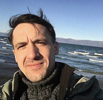 Драма в семье известного актера: Смольянинов повесил на мать крупный долг