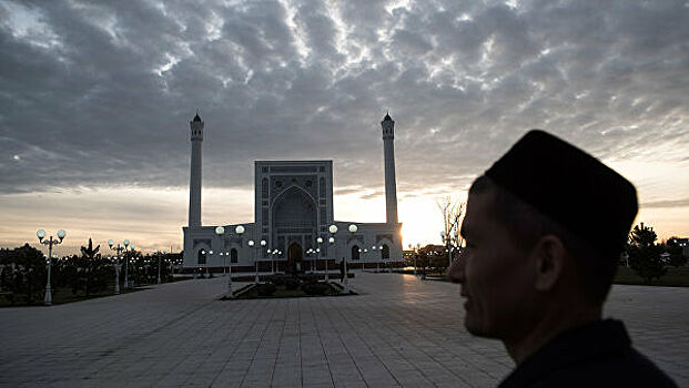 США захотели укрепить «стратегическое партнерство» с Узбекистаном