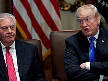 «Недисциплинированный» Трамп поспорил с «тупым как камень» экс-госсекретарем США