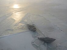 Льдина с 40 рыбаками и 28 машинами оторвалась под Хабаровском