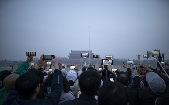 Китай в феврале зафиксировал падение поставок мобильных телефонов