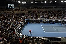 Австралиец вновь пронес флаг России на матч Australian Open и попался