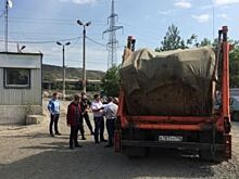 Машины с отходами проверяют при въезде на челябинскую городскую свалку