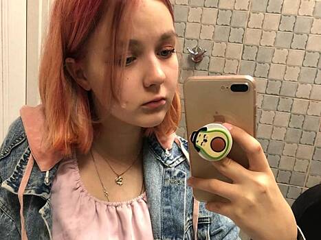 «Думаю, я справлюсь, и вы будете уважать мой выбор»: родившая в 13 лет школьница снова беременна