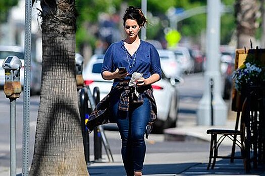 Лана Дель Рей рассказала о краже ноутбука с новыми песнями