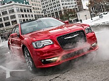Большим седанам — быть: электрический преемник Chrysler 300 ожидается в 2026 году