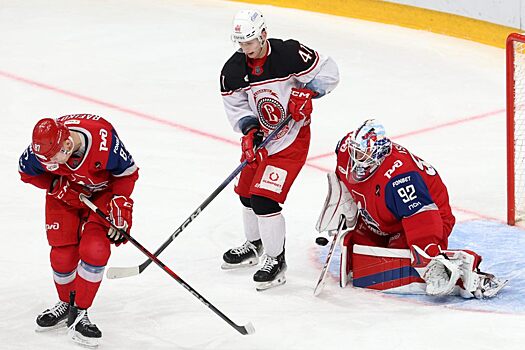 Вратарь «Локомотива» Исаев пропустит минимум месяц из-за травмы