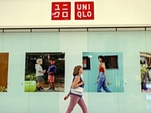 В России продолжают скупать одежду Uniqlo, несмотря на уход бренда