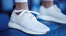 Adidas представил кроссовки из переработанного океанического пластика