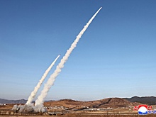 Бьющие более чем на 350 км новые 600-мм РСЗО испытали в КНДР