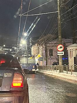 ДТП парализовало работу троллейбусного маршрута в Калуге