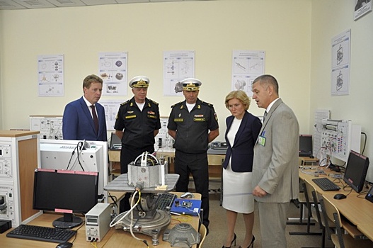 «Вам надо брать все в свои руки». Ольга Голодец обошла Севастополь за день