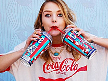 Coca-Cola создала коллекцию одежды в честь стеклянной бутылки