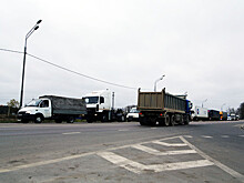 В Петербурге антимонопольщики приостановили все аукционы на разметку дорог