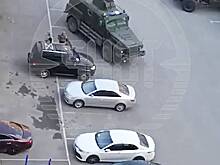 Силовики пришли с обысками в школу единоборств имени Нурмагомедова