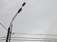 Работы по устройству наружного освещения продолжили в Кленовском