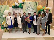 Валерий Лидин поздравил коллектив облбольницы с 175-летием со дня основания медучреждения
