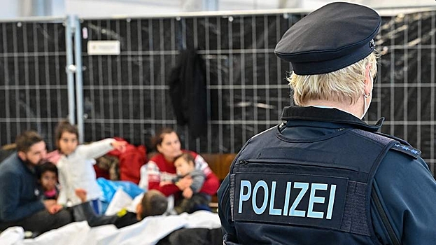 Германия начала отказывать просителям убежища на границе с ЕС