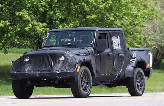 Jeep представил новинку в семействе пикапов